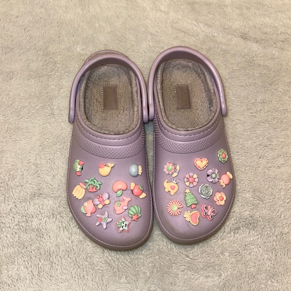 Lavender crocs, jibbets included!